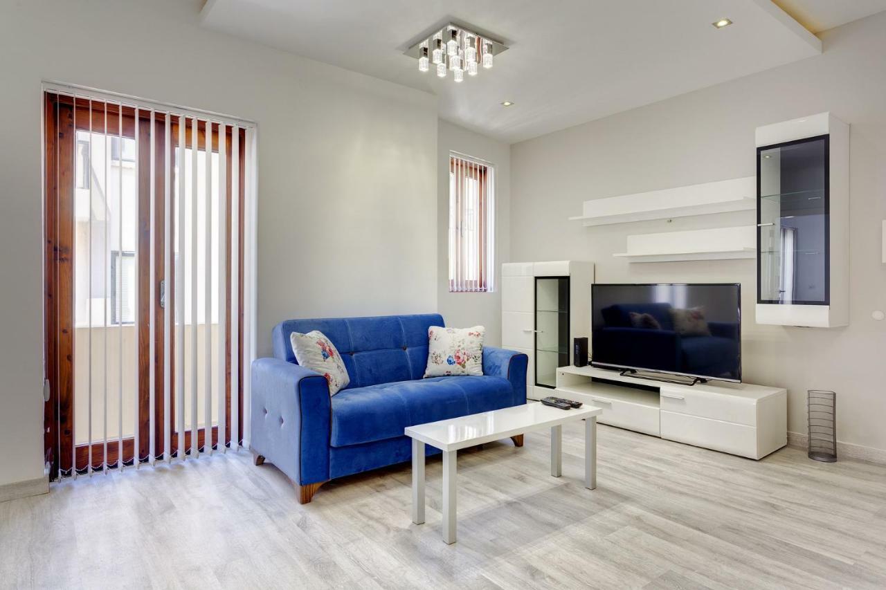 סליאמה Splendid Apartment, Steps Away From The Sea מראה חיצוני תמונה